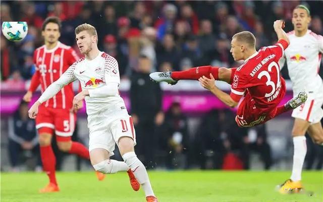  门兴格拉德巴赫绝杀取胜，德甲保级形势愈发胶着